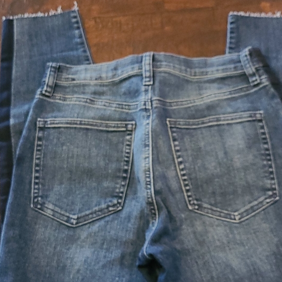 Amazing Gap Jeans NWOT.  28 petite - Picture 4 of 8